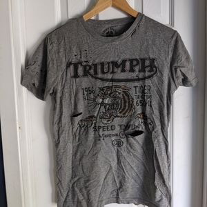 Distressed Triumph t-shirt - small